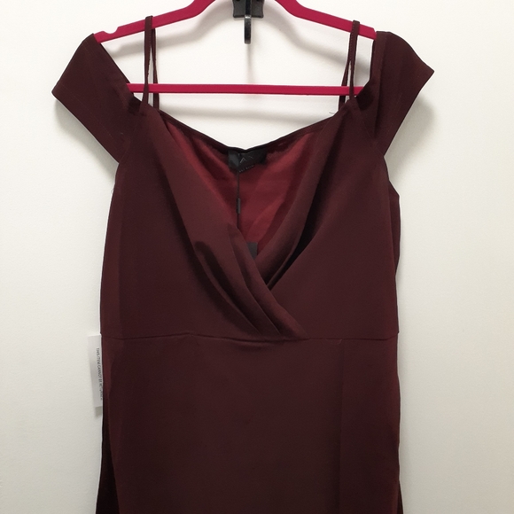 AX Paris Plum Wrap Over Maxi Dress - Picture 3 of 9